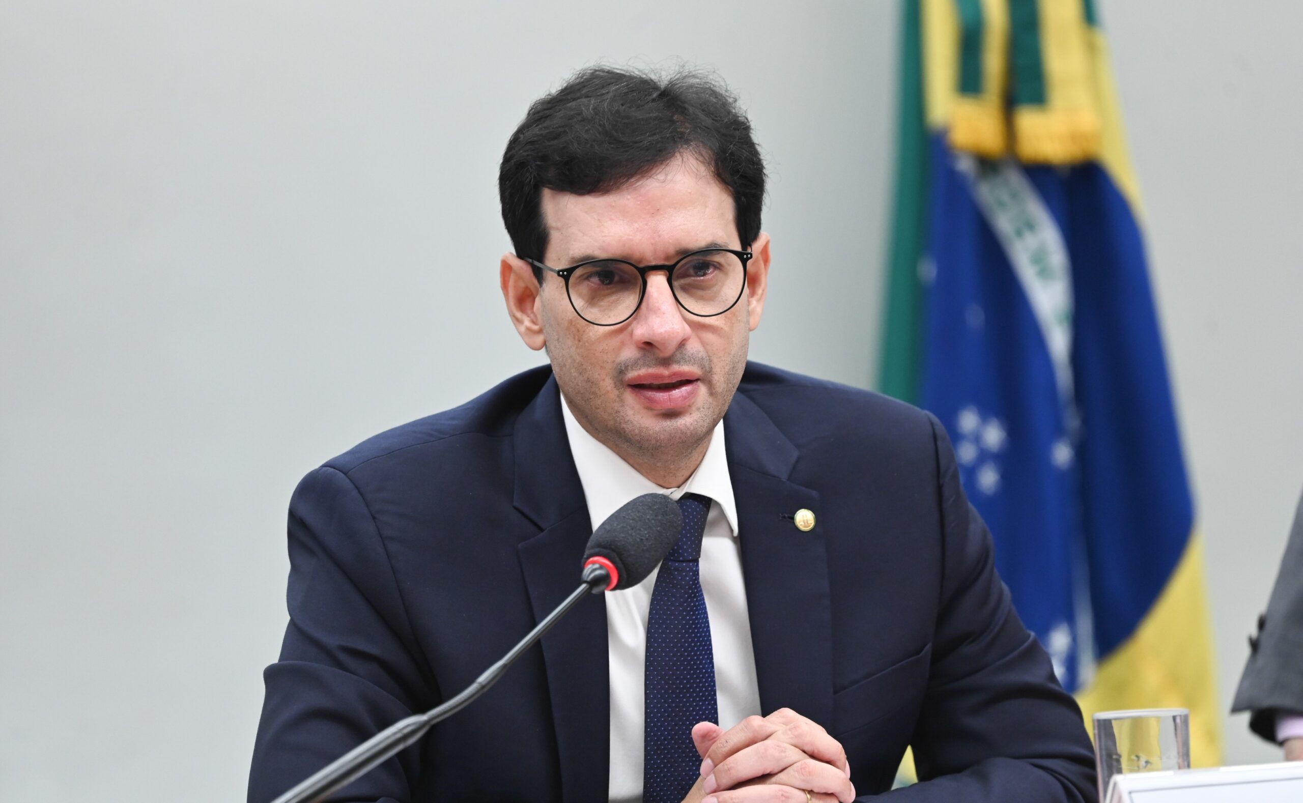 Fim da escala 6×1: relator propõe plano de trabalho e prevê votação de parecer em 26 de maio