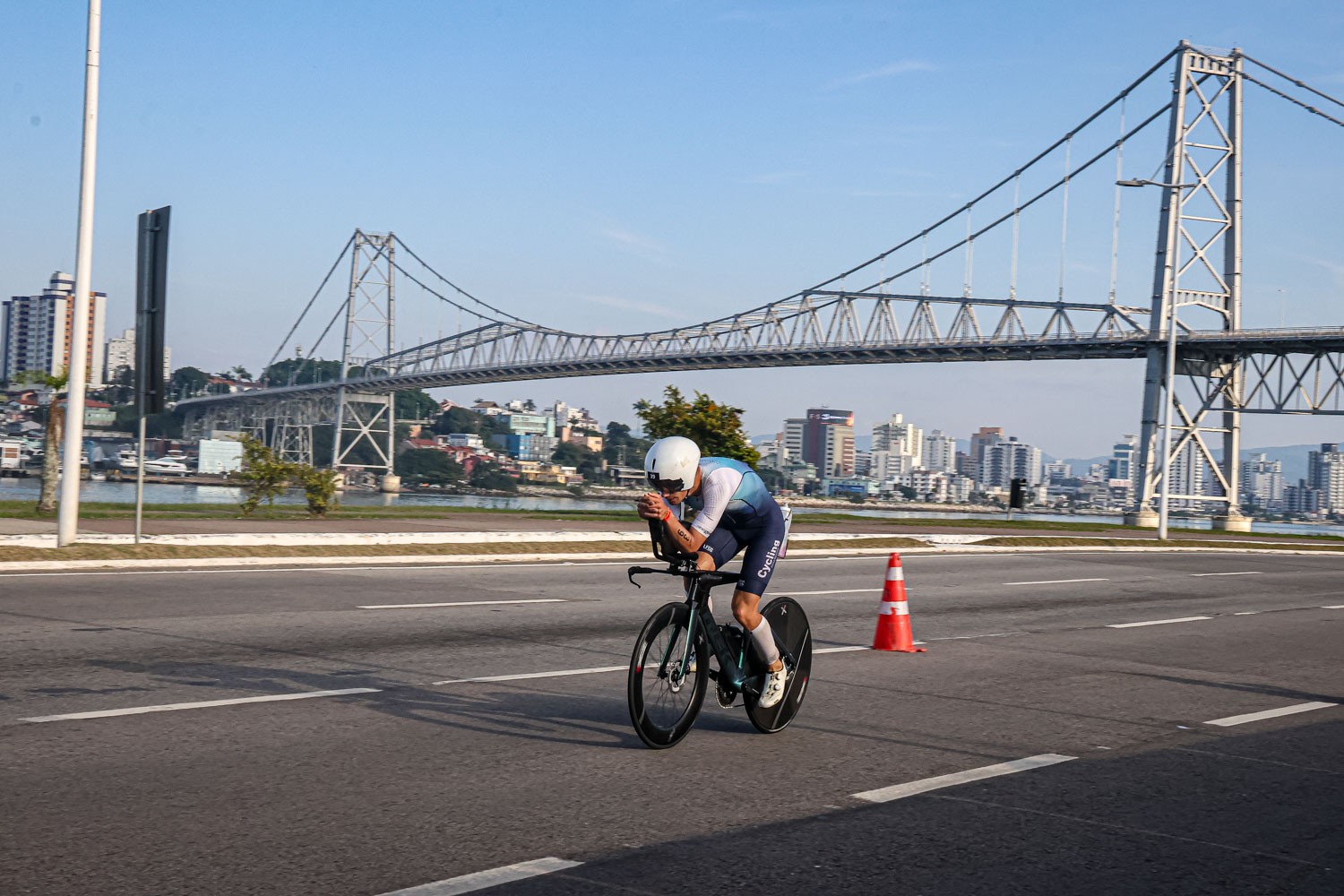 Pâmella Oliveira tenta o pentacampeonato do Ironman em Florianópolis