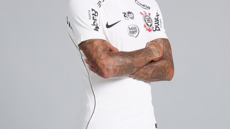 Corinthians antecipa estreia de uniforme principal para jogo contra o Barra