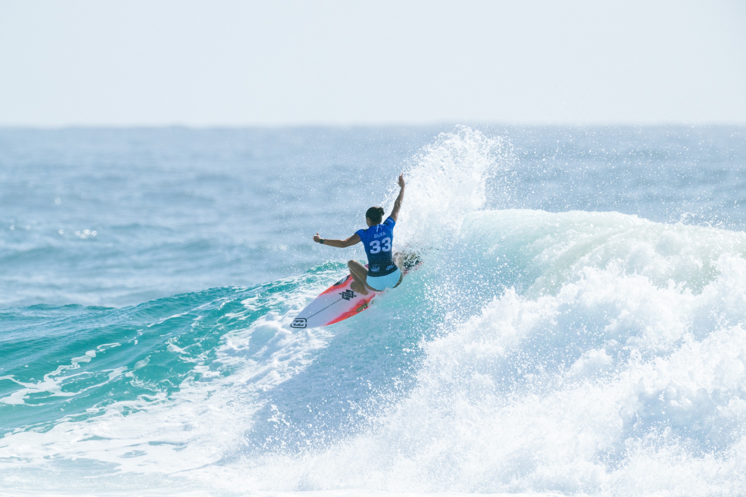 Filipe Toledo perde na semi, e Luana Silva garante Brasil na final em Gold Coast