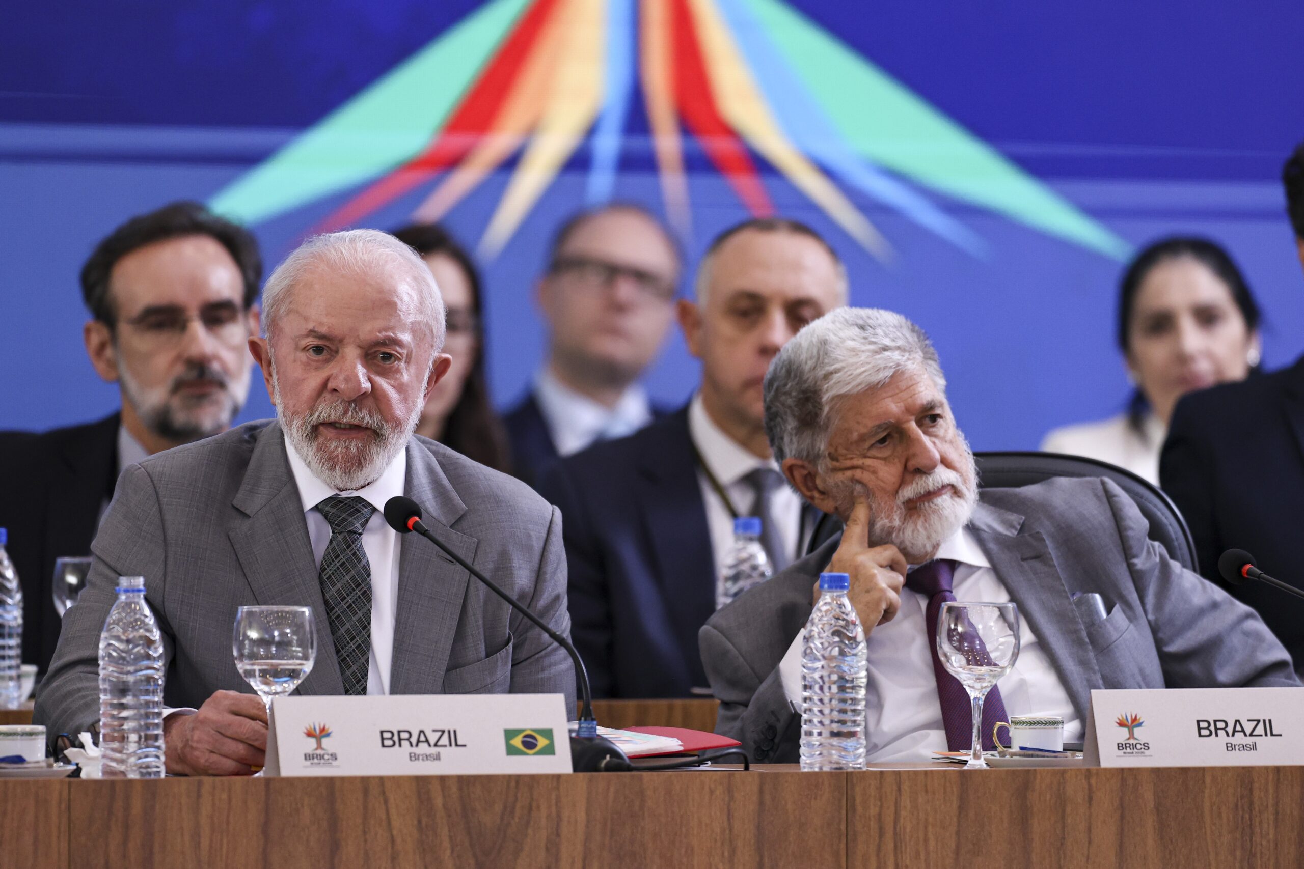 Assessor de Lula diz que segurança é tema ‘nacional’ e que ‘pretexto para intervenção é inaceitável’