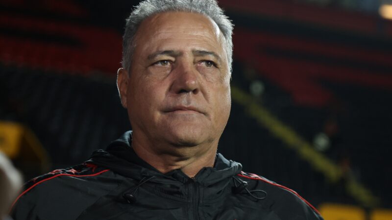 Técnico do Sport celebra classificação no Nordestão e reconhece jogo com dificuldades