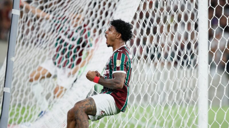John Kennedy se frustra com cenário do Fluminense na Libertadores: “Trocaria gols pelos pontos”