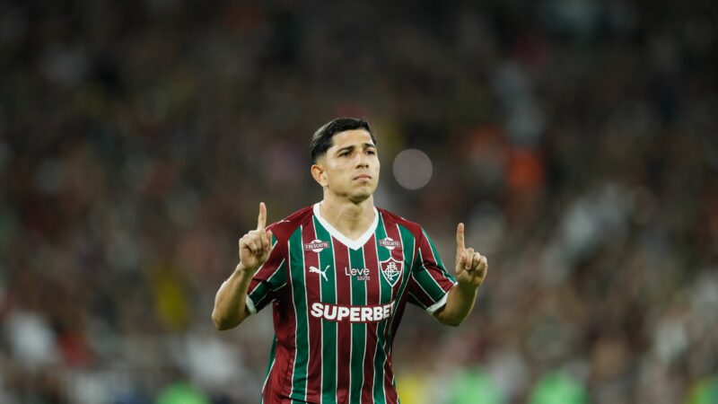 Savarino iguala número de gols de 2025 e se consolida como cobrador de pênaltis do Fluminense
