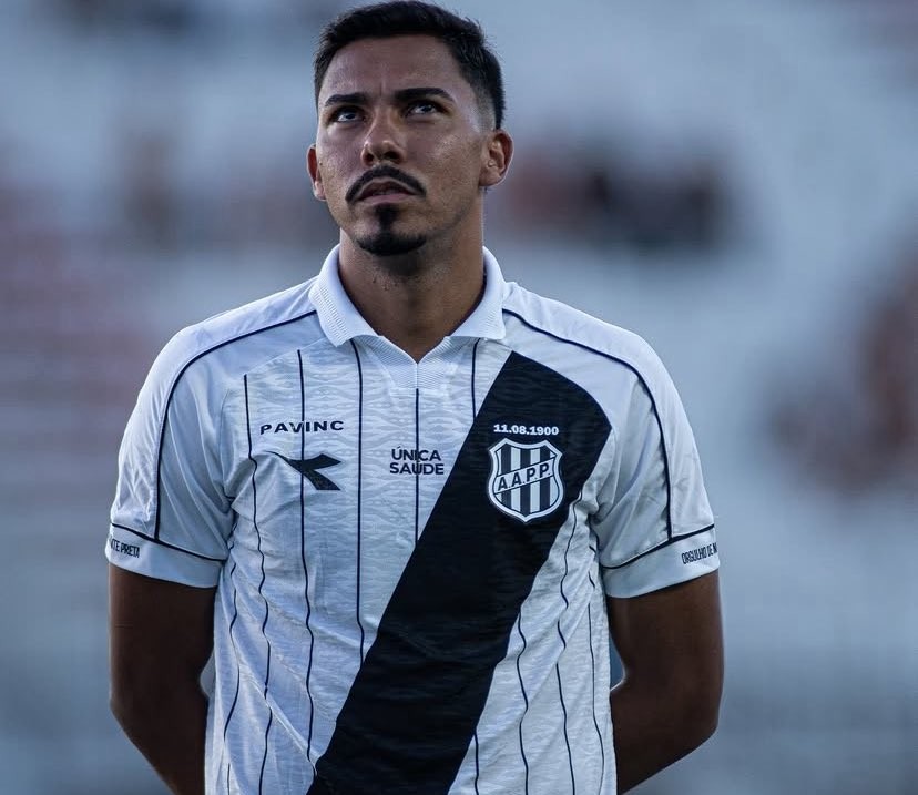 À espera de Elvis e David Braz, Ponte perde dois jogadores para encarar o Sport