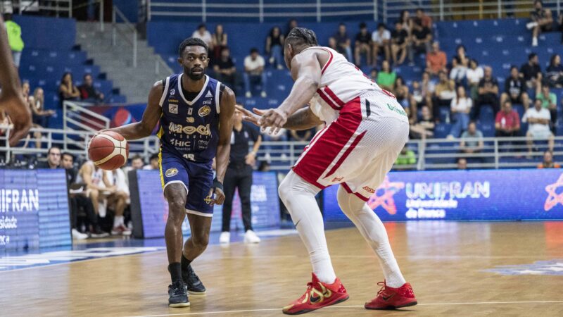 Mogi x Franca no jogo 2 das quartas de final do NBB: onde assistir ao vivo e horário