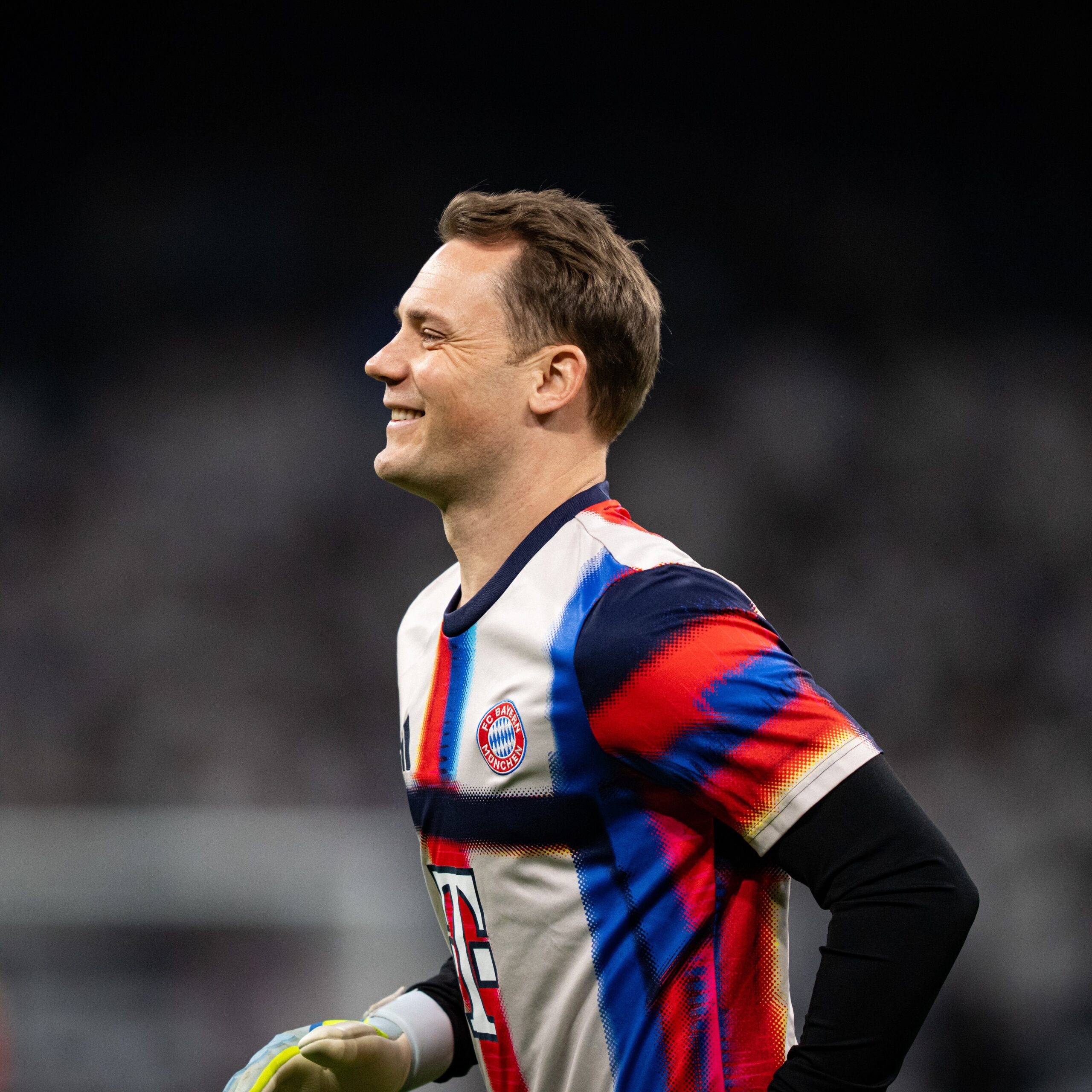 Neuer está em pré-lista da Alemanha e pode disputar a Copa do Mundo, diz imprensa local