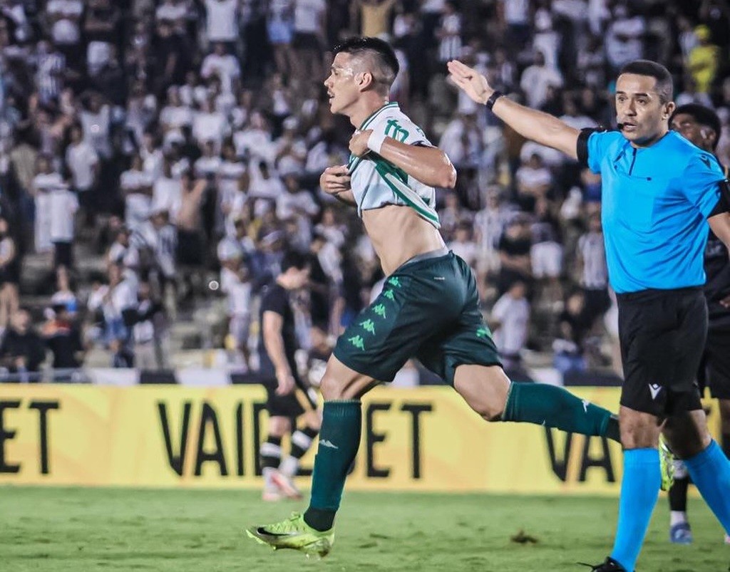 Rhuann Patrick assume artilharia do futebol sergipano e mantém Lagarto vivo na Série D