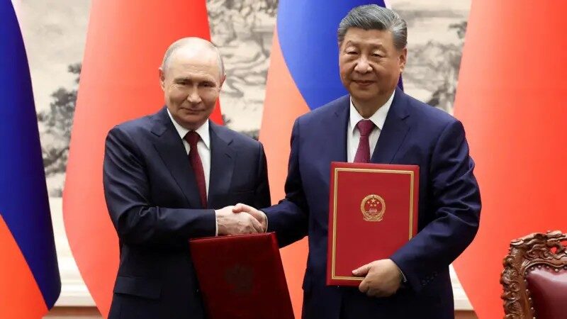 O que Vladimir Putin e Xi Jinping discutiram na visita do presidente russo a Pequim uma semana após viagem de Trump à China