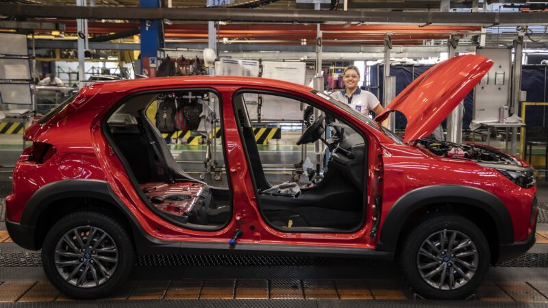 Produção de veículos no Brasil cai 9,5% em abril; exportações ainda sentem efeitos da Argentina