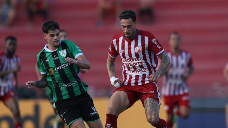 Derek deve desfalcar o Náutico contra o Cuiabá; veja possível time