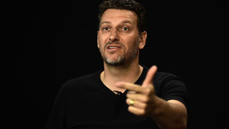 Elano detalha desafios na base do Santos, revela visita a Robinho e diz: “Neymar não está feliz”