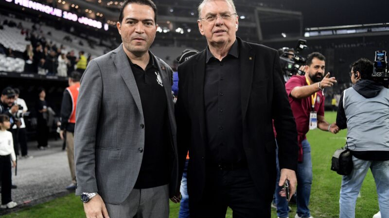 Corinthians se prepara para janela em que precisa fazer R$ 144 mi em vendas e manter time competitivo
