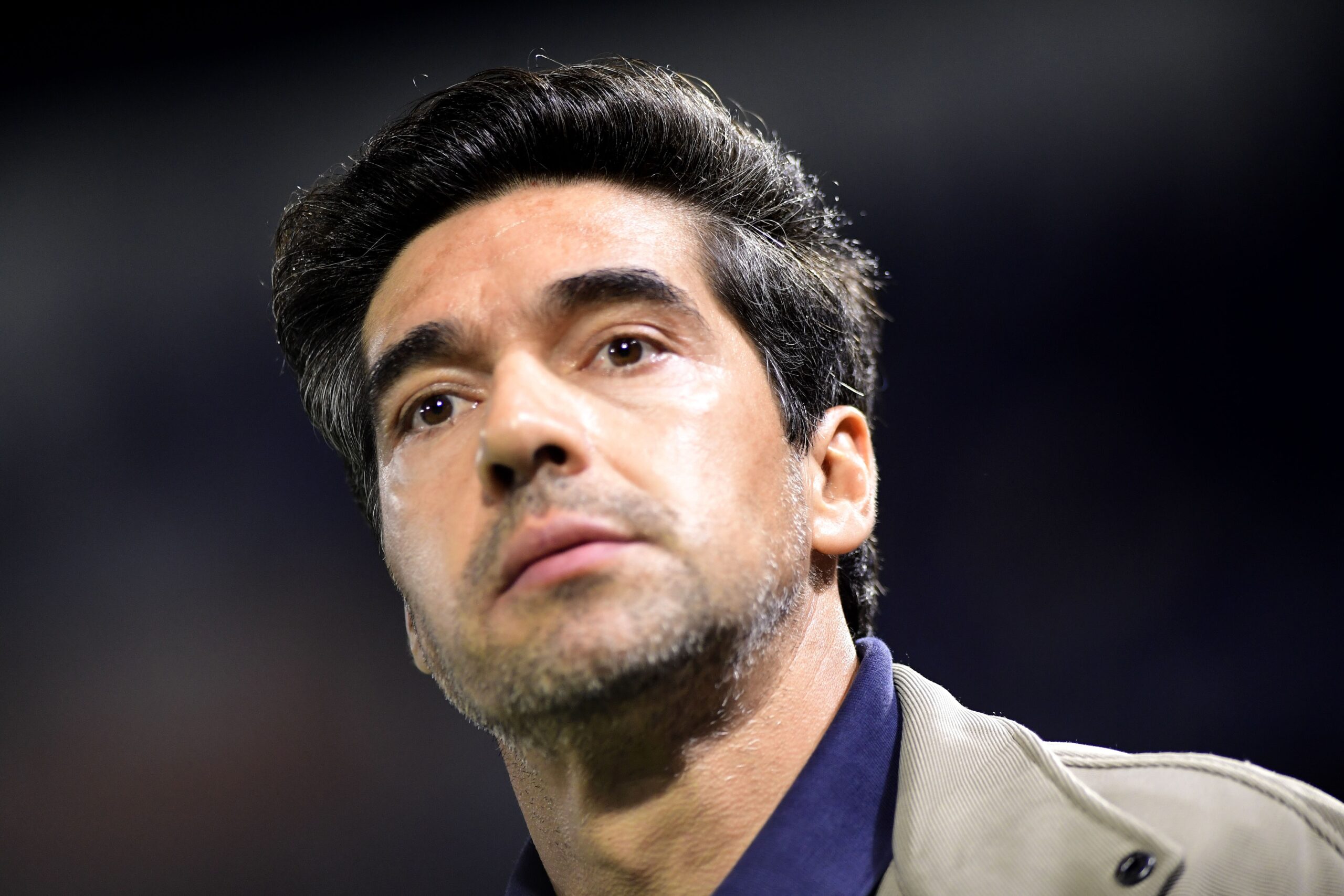 Abel, sobre Paulinho no Palmeiras: “Tem qualidade diferente, mas não podemos utilizar mais”