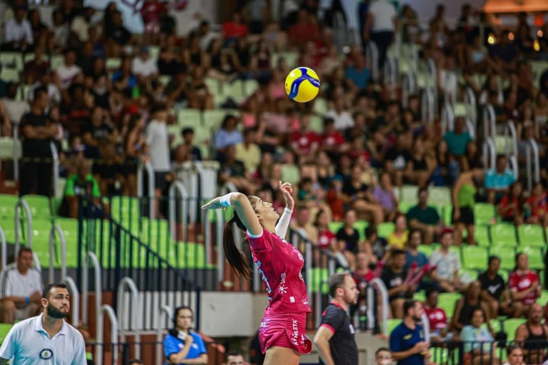 Equipe da Superliga Feminina muda de cidade e vai de Maringá para Londrina