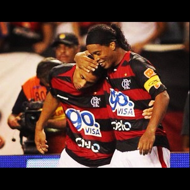 A história do ex-Flamengo que recusou festas de Ronaldinho e foi suspenso por passaporte falso