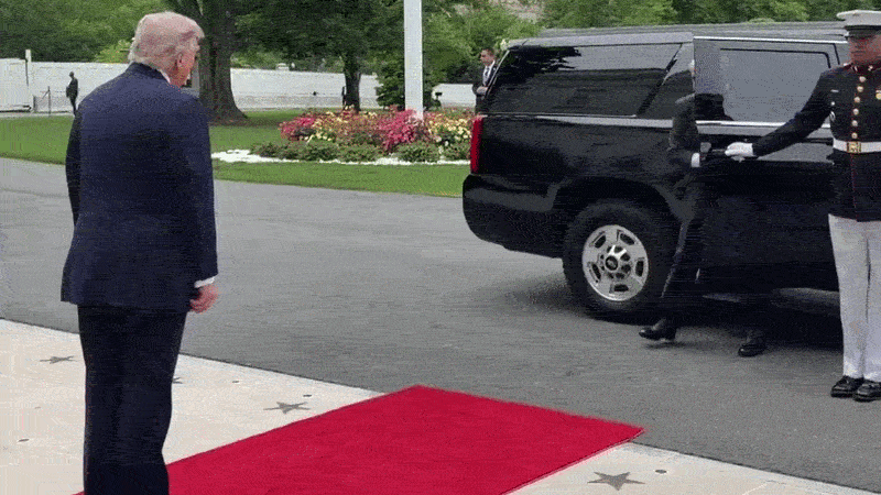 Trump recebe Lula na Casa Branca e os dois se cumprimentam; veja vídeo