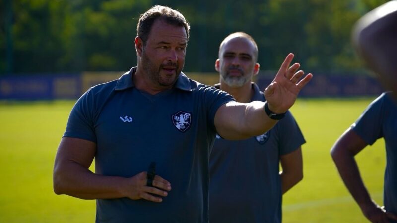 Roberto Fernandes é o novo técnico do Retrô para a disputa da Série D