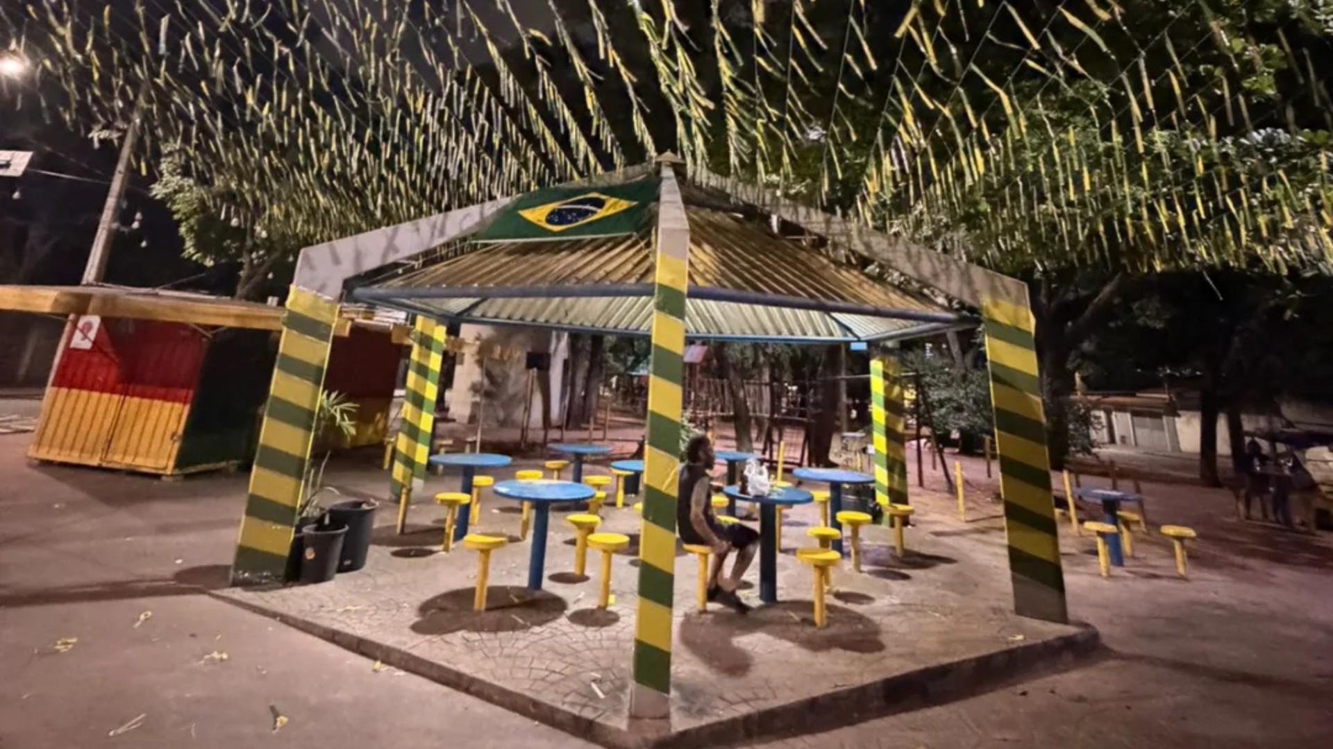 Figurinhas da Copa do Mundo: veja onde trocar em Sorocaba, Bauru, Rio Preto, Prudente e Itapetininga