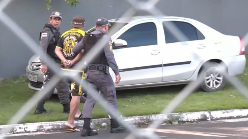 Vídeo: árbitro aciona protocolo antirracismo da CBF e torcedor é detido em jogo da Série C