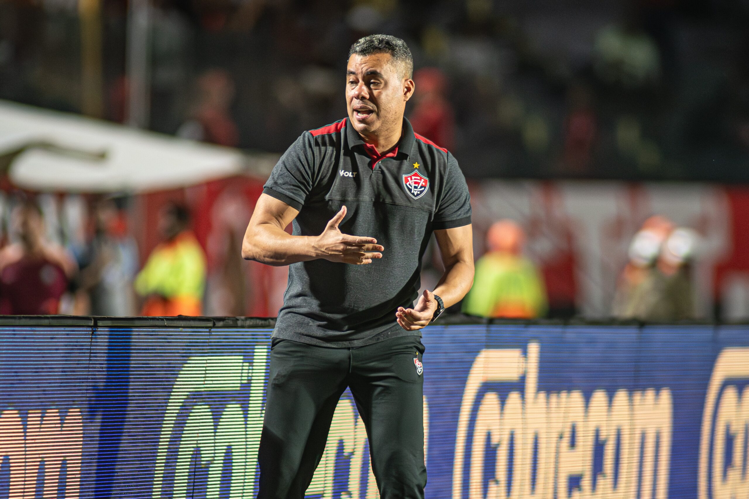 Atuações do Vitória: Jair Ventura recebe a pior nota contra o Bragantino