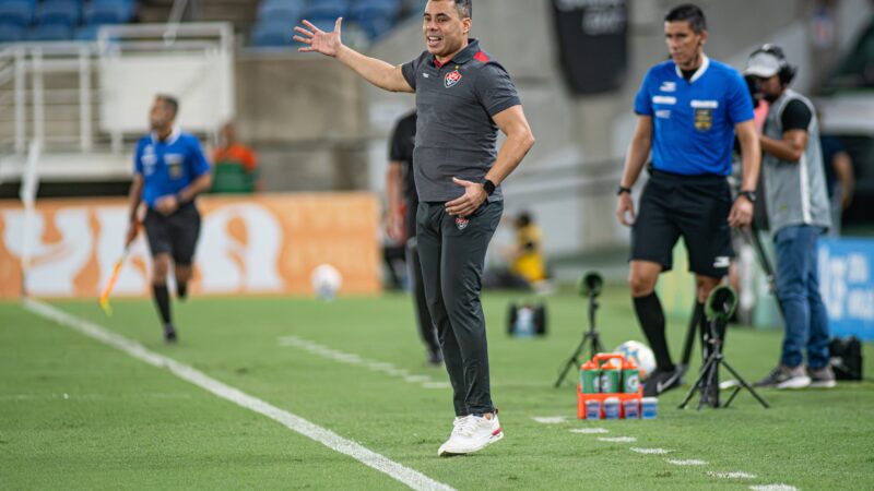 Jair Ventura celebra vaga na final e projeta primeiro título pelo Vitória: “Queremos ficar marcados”