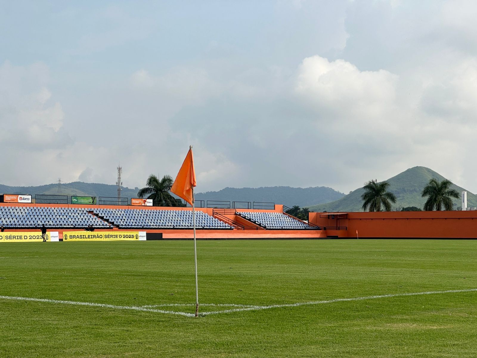 Nova Iguaçu e Velo Clube fazem duelo de opostos na Série D