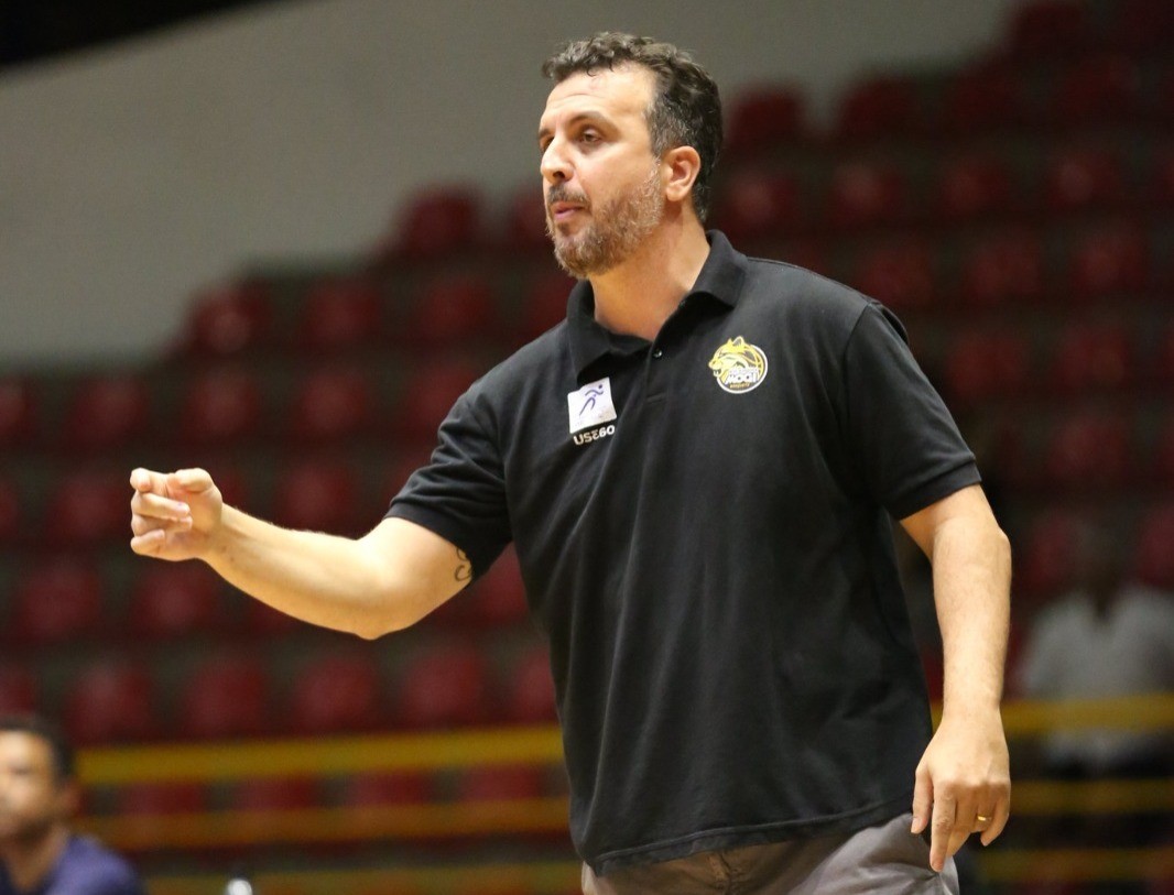 Penna lamenta eliminação no NBB, mas valoriza temporada do Mogi: “Muito feliz”