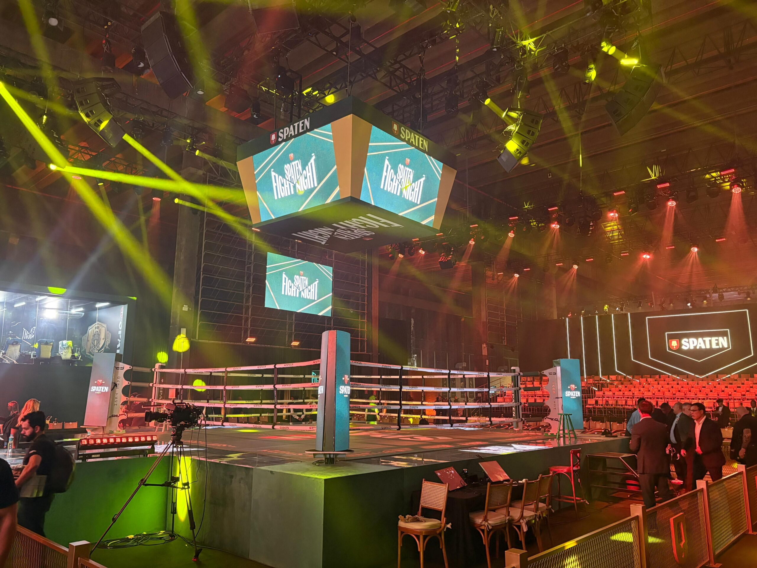Combate transmite coletiva para anunciar card do Spaten Fight Night em agosto