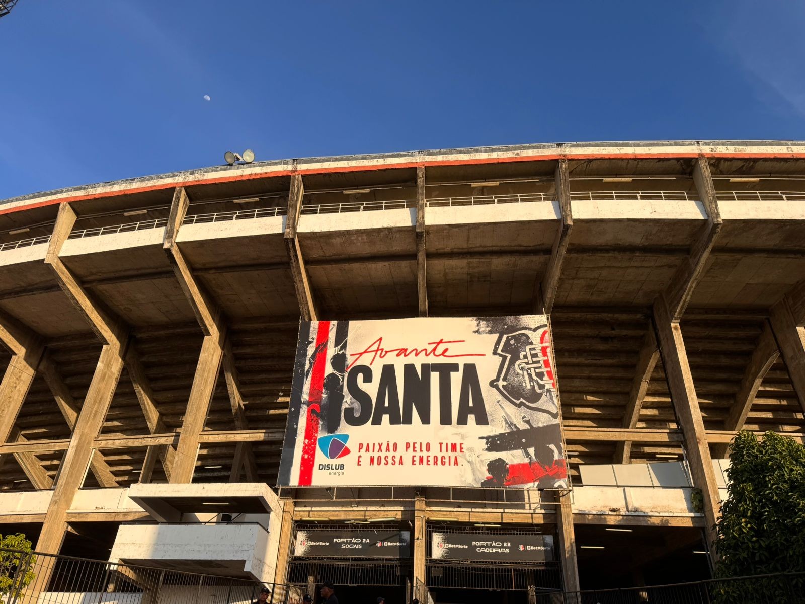 Grupo com CEO campeão da Libertadores com o Botafogo está próximo de adquirir SAF do Santa