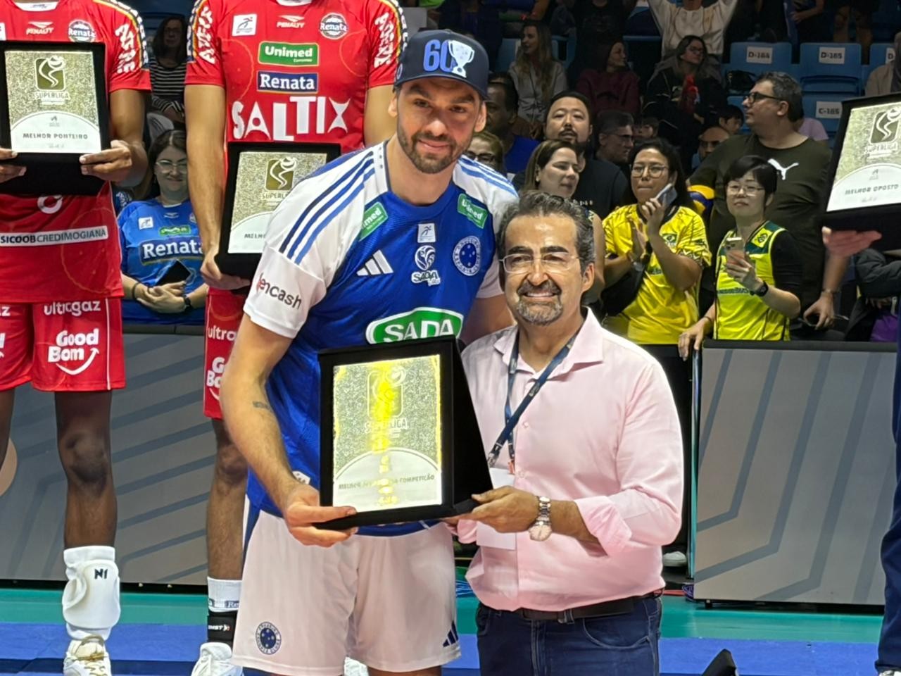 MVP aos 40 anos, Lucão celebra longevidade e avisa: “Jogarei até meus joelhos aguentarem”