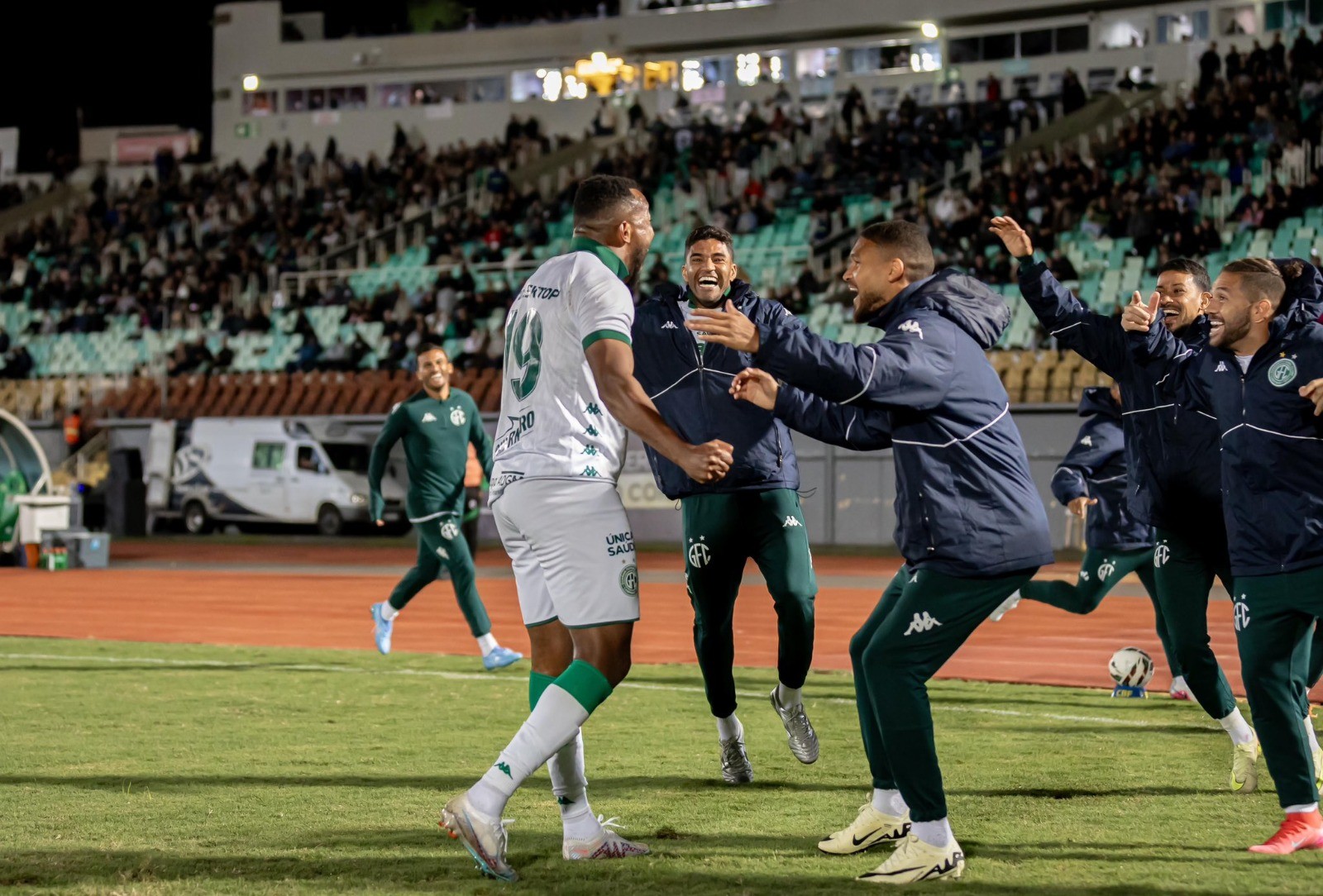 Análise: Guarani finalmente se impõe e lava a alma com melhor atuação na Série C
