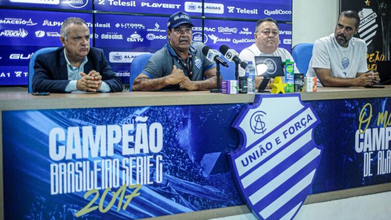 Moacir Júnior confirma que atletas do CSA estão sendo procurados por outros times e fala sobre Lucão