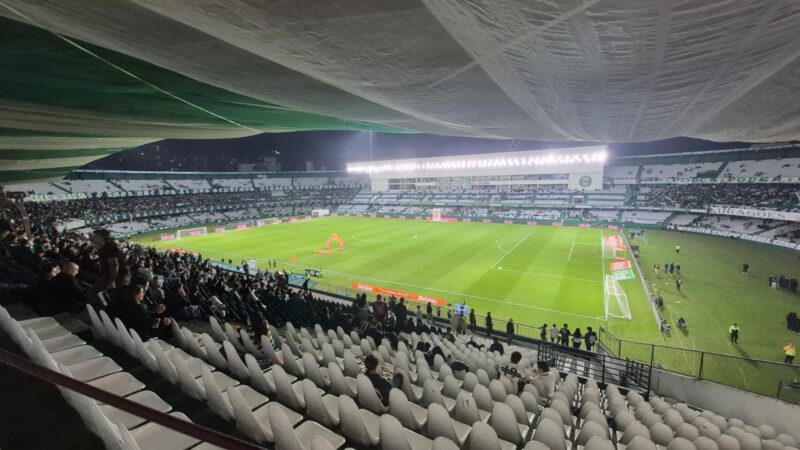 Coritiba x Bahia: onde assistir ao vivo, horário e escalações