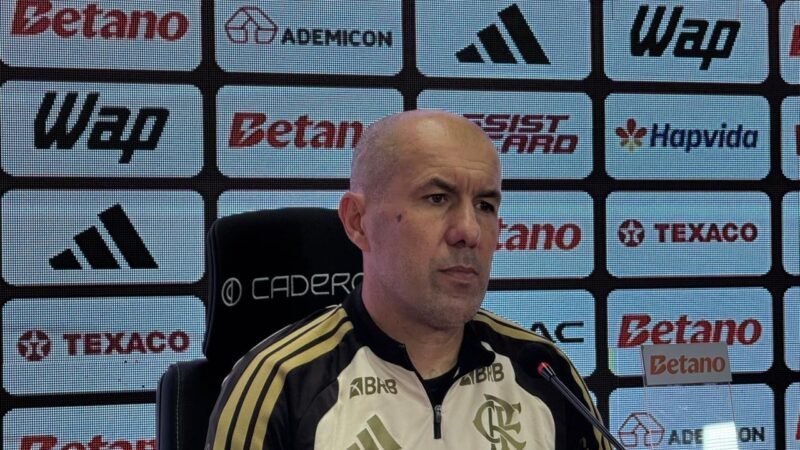 Jardim destaca falta de eficácia em queda do Flamengo: “Não é vexame, mas é inesperado”