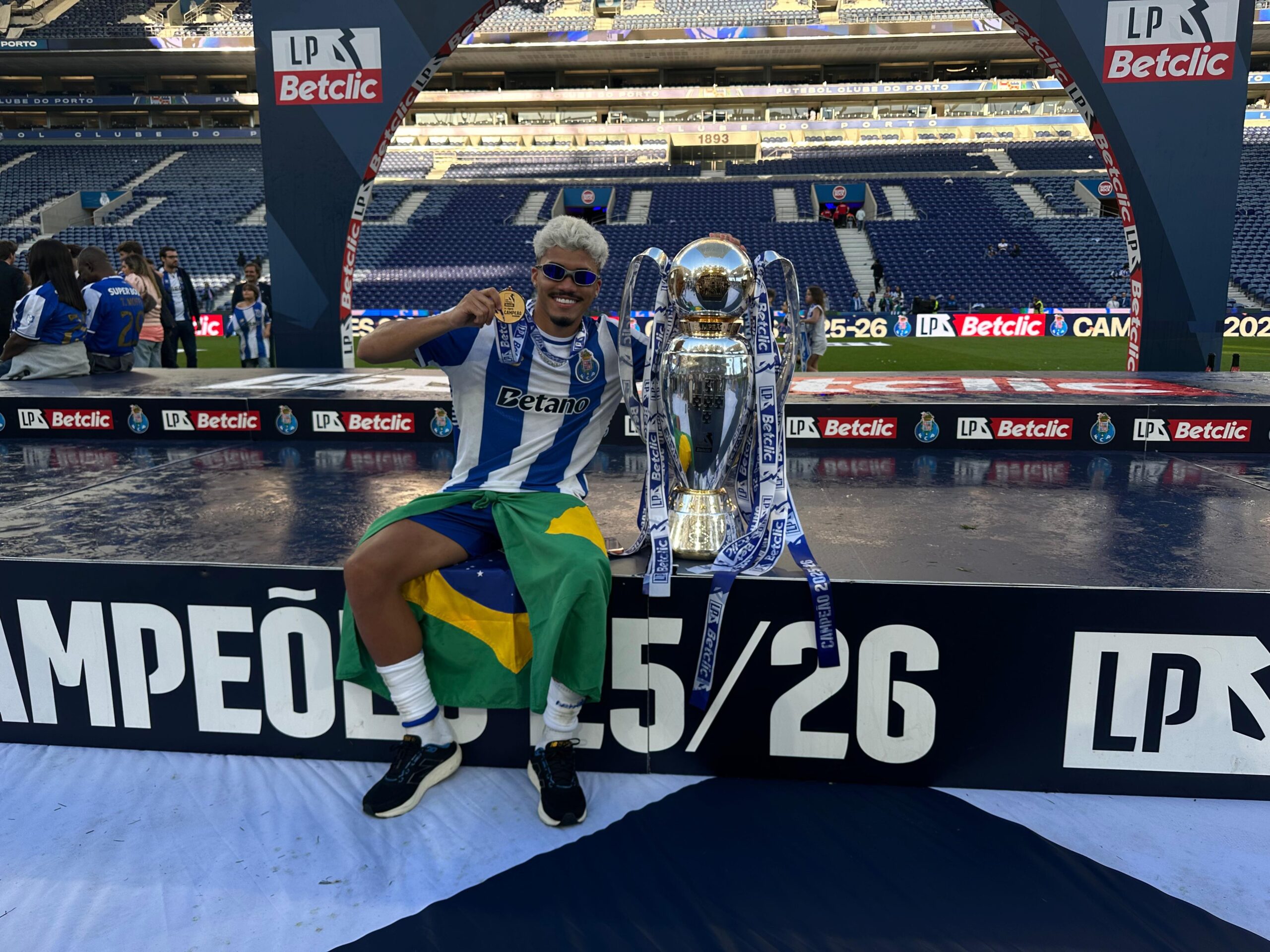 Ex-São Paulo, William Gomes vibra com primeiro título pelo Porto: “Sentimento inexplicável”