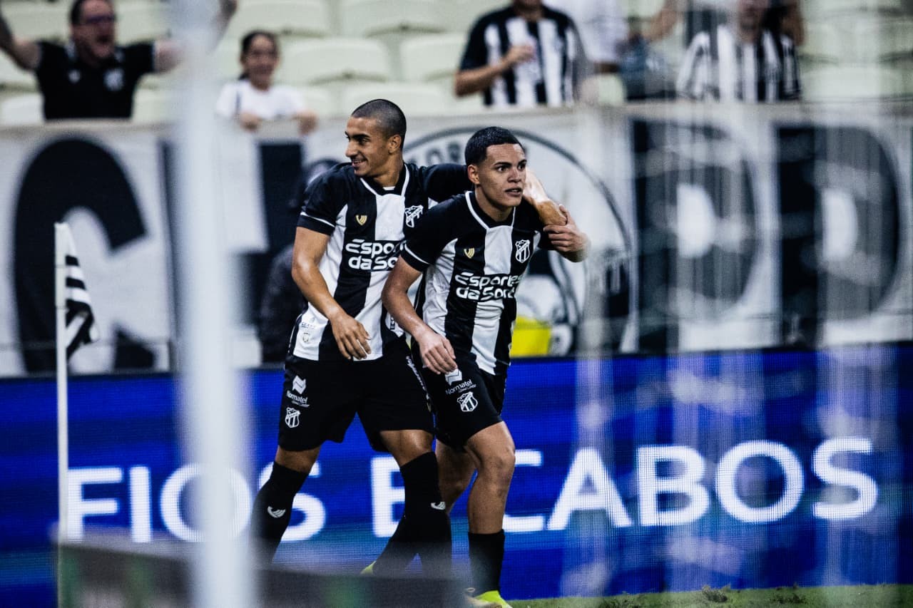 Análise: base do Ceará resolve Clássico, dá resposta a Mozart e amplia tabu sobre o Fortaleza