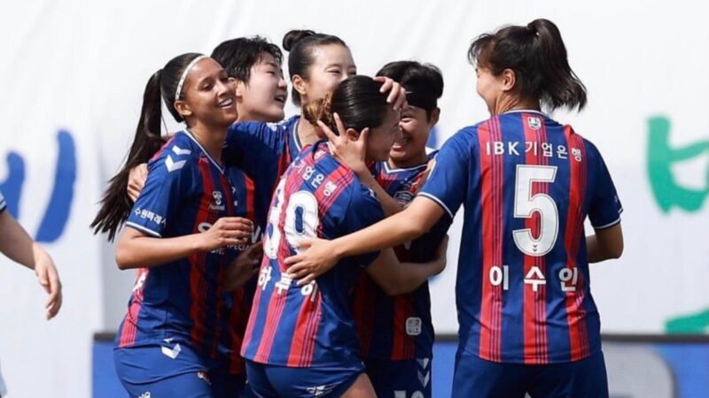 Uma brasileira, tensão e ingressos esgotados: o esperado confronto de Coreias na Champions da Ásia