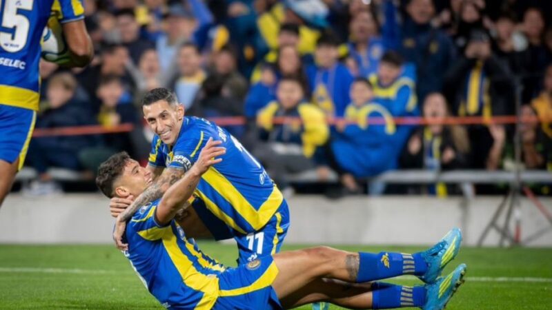 Di María se despede de atacante do Rosario Central acertado com o Bahia