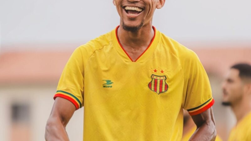 Sampaio mantém dúvida na lateral, mas deve repetir time no clássico contra o Moto Club