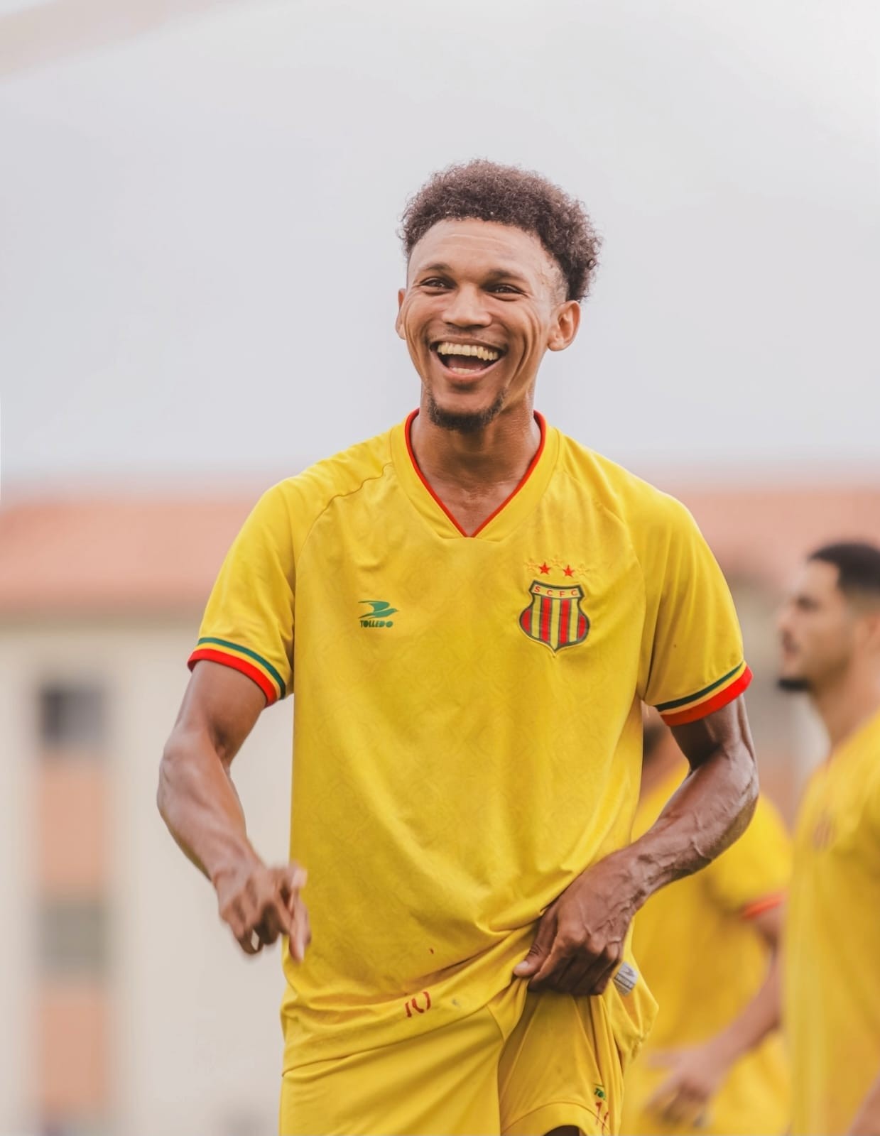 Sampaio mantém dúvida na lateral, mas deve repetir time no clássico contra o Moto Club