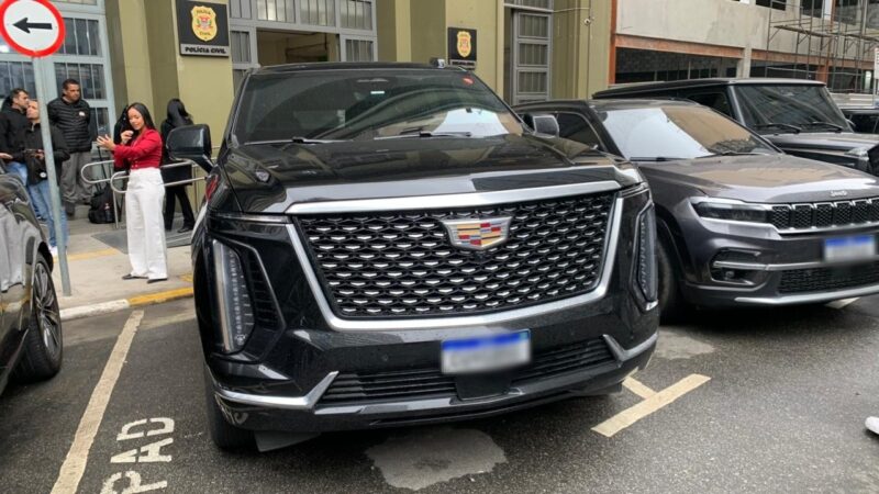 Como Deolane tem Cadillac Escalade? SUV de R$ 2,1 milhões não é vendido oficialmente no Brasil