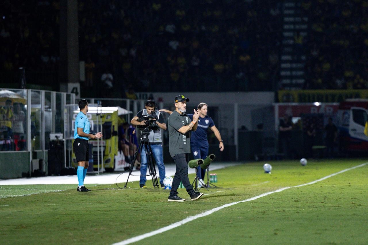 Guanaes comemora 1º jogo do Mirassol sem ser vazado na Série A: “Precisávamos sair em branco”