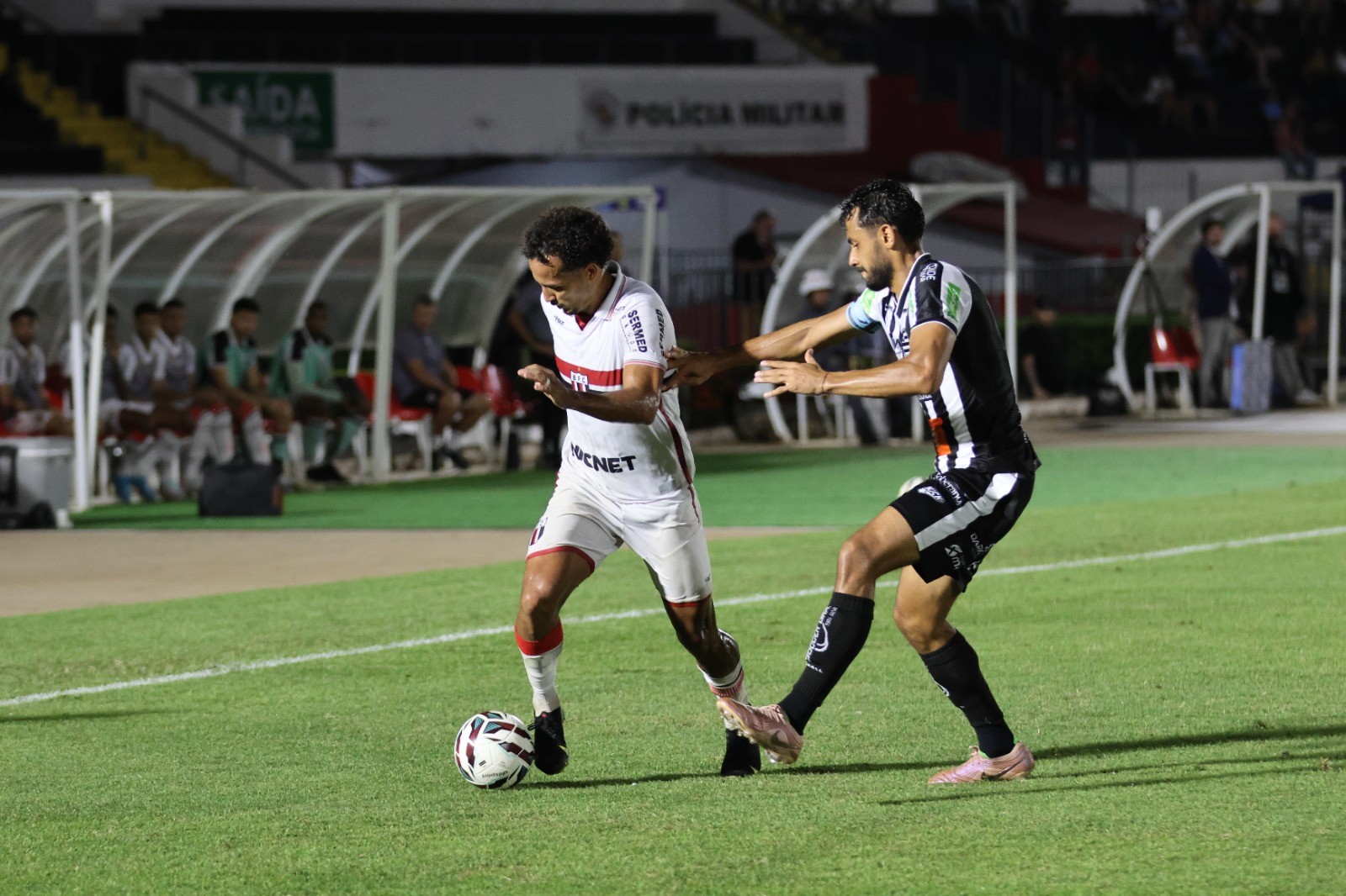 Botafogo-SP amplia jejum, segue no Z-4 e Tencati admite momento turbulento