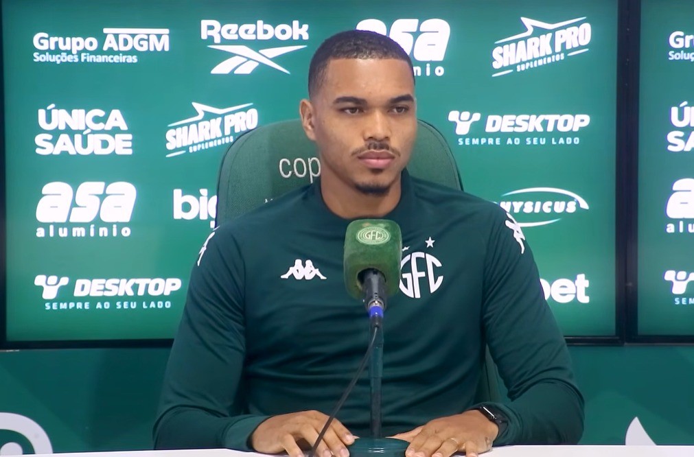 “Fazer grande jogo e sair vazado”, diz zagueiro sobre partida da Série C no mesmo dia da estreia do Brasil