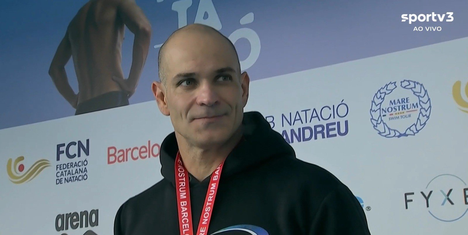 Aos 46 anos, Nicholas Santos conquista a medalha de bronze no Mare Nostrum em Barcelona