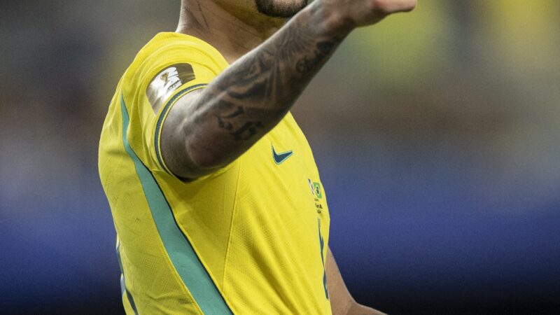 Cartola da Copa do Mundo FIFA™: Bruno Guimarães lidera ranking de assistências na primeira fase