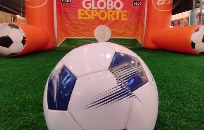 Globo Esporte promove “Chute a Gol” em shopping de Ribeirão Preto em dias de jogos do Brasil