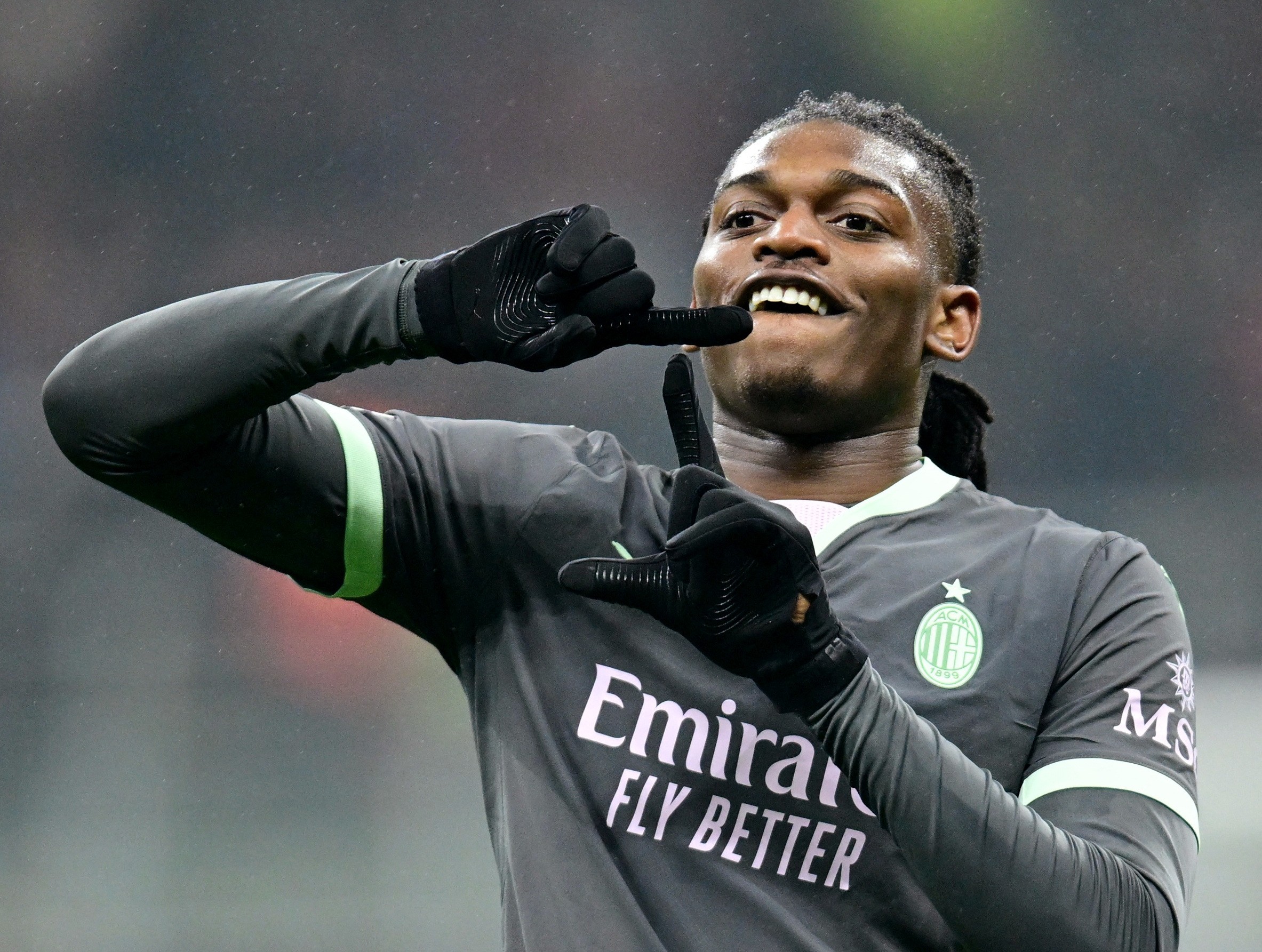 Rafael Leão chega à primeira Copa com Portugal em meio a polêmicas e futuro incerto