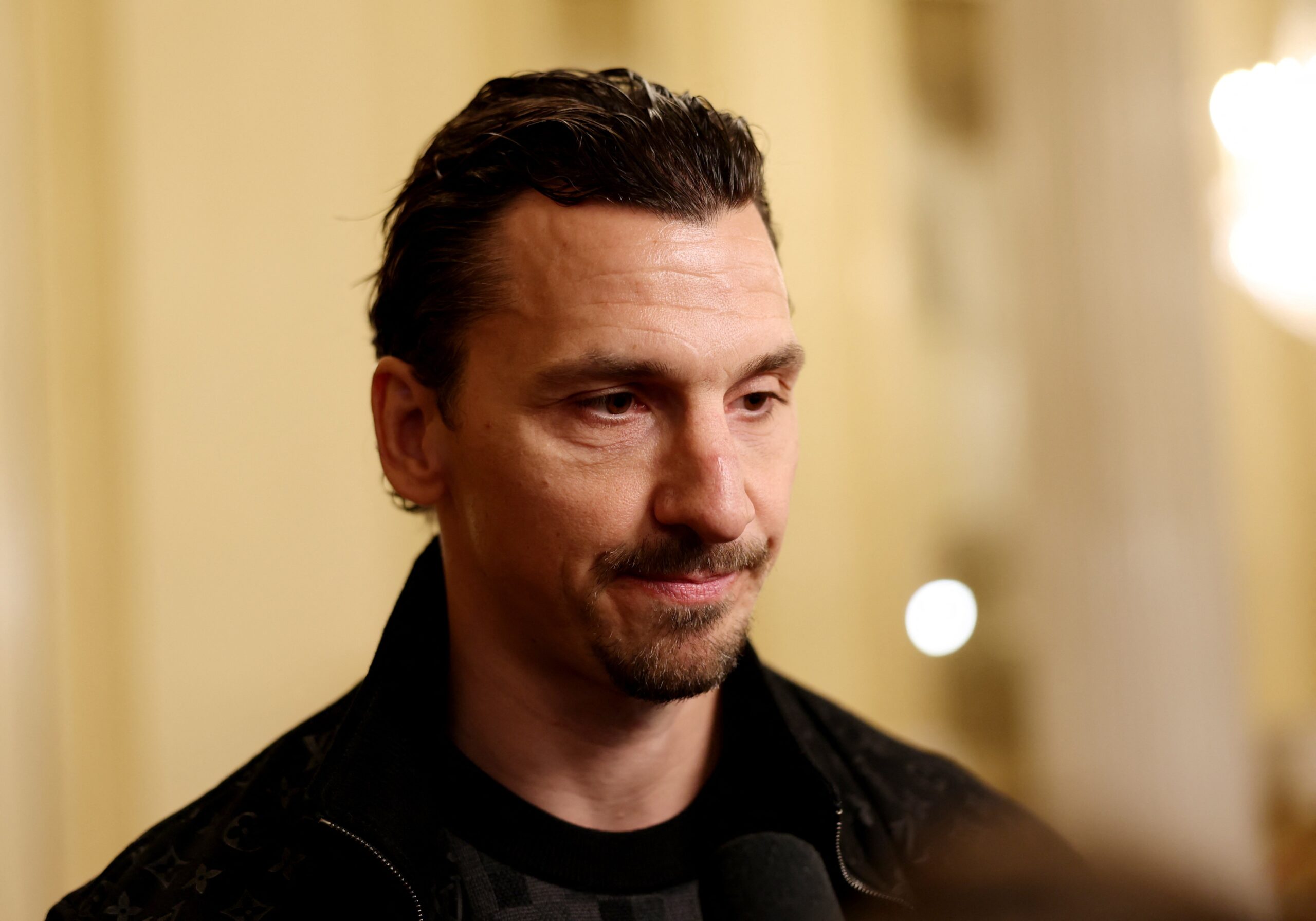 Ibrahimovic detona Koeman após eliminação da Holanda: “Perdeu a identidade”